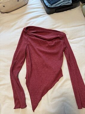 Asymmetrical Ribbed Long-Sleeve Top in Burgundy